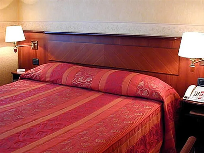 ****  Windsor Hotel Milano Italy